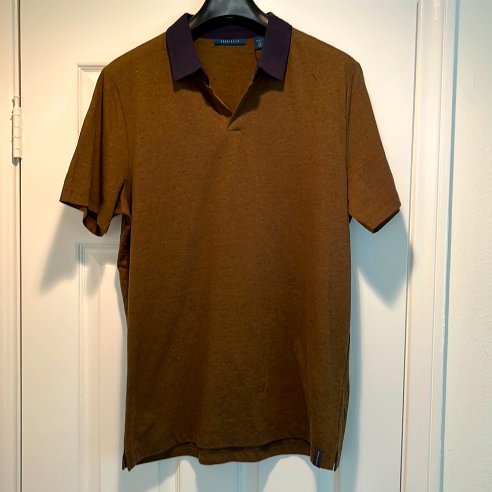 Men’s dark olive polo shirt from Perry Ellis size large